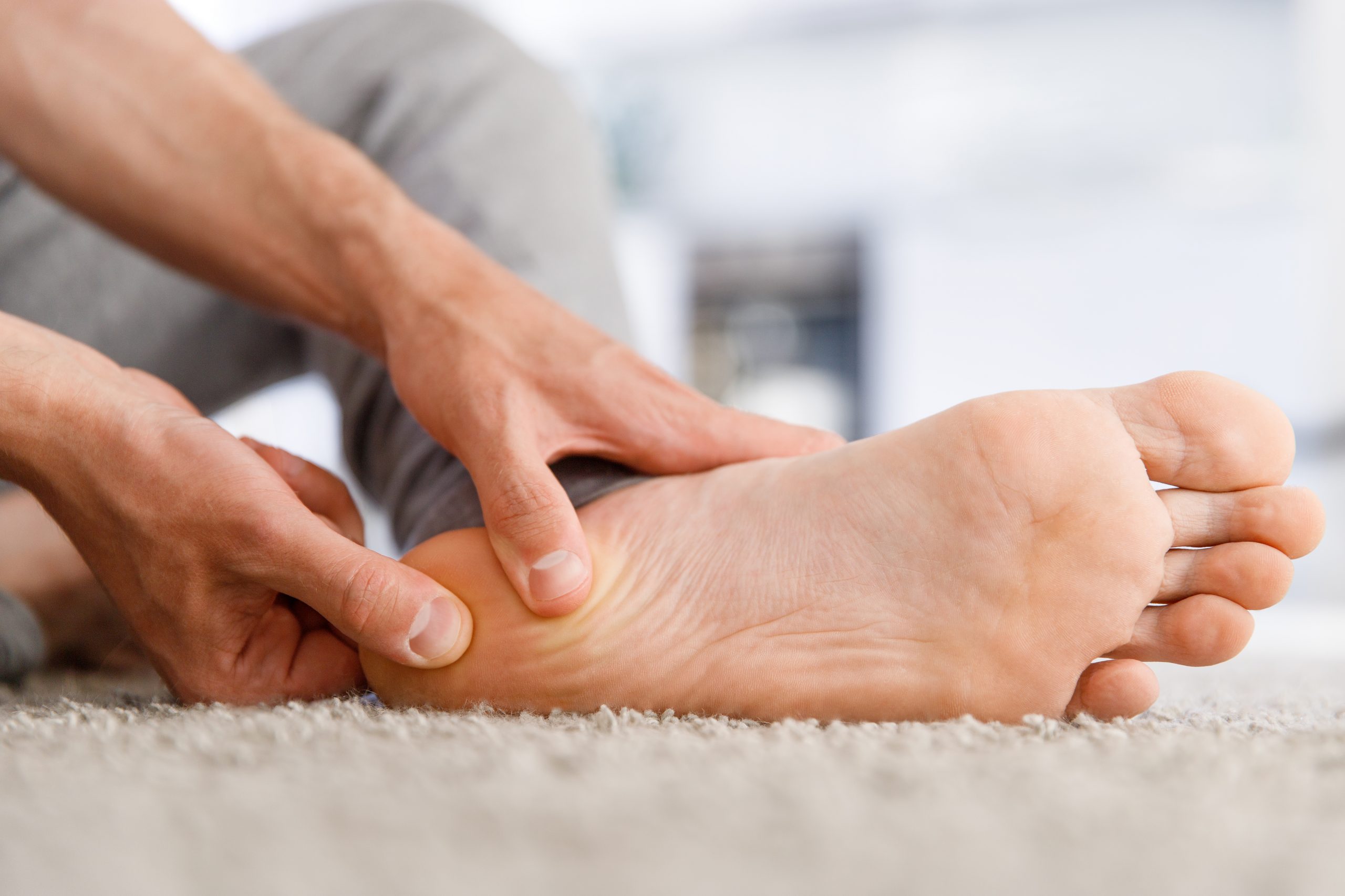 INSTANTLY Relieve Plantar Fascia Heel Pain! 5-Minute Morning Routine -  YouTube